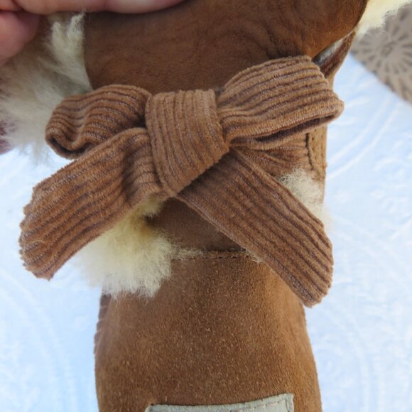 Women's UGG Mini Bailey Bow II Boots Size 7 - Picture 3 of 8